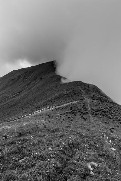 2018_06_08_Haute Savoie  (0041_bnw).jpg - La montagne de Sullens (Juin 2018)